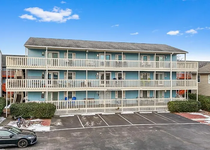 Classic Bayside Near Harpoon Hannas Close To & Dining *